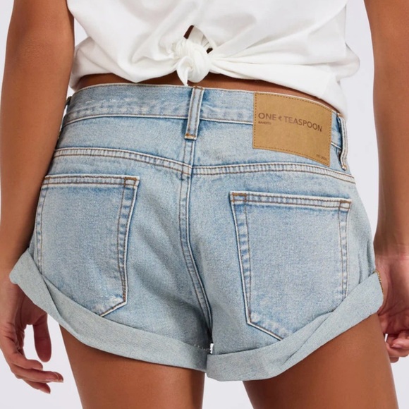 ONE TEASPOON Low-Waisted Bandit Denim Shorts (color Hendrixe) - Picture 15 of 16